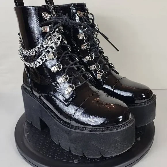 Talv Shoes Goth Black Chains & Buckle Platform Boots Women's Size 40 EU  / 10 US - Picture 3 of 10